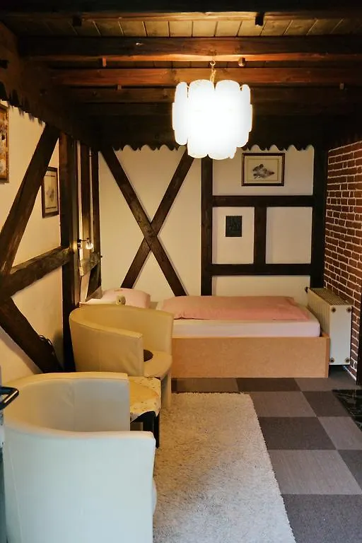 Am Hallenbad Hotel Garni 라팅겐