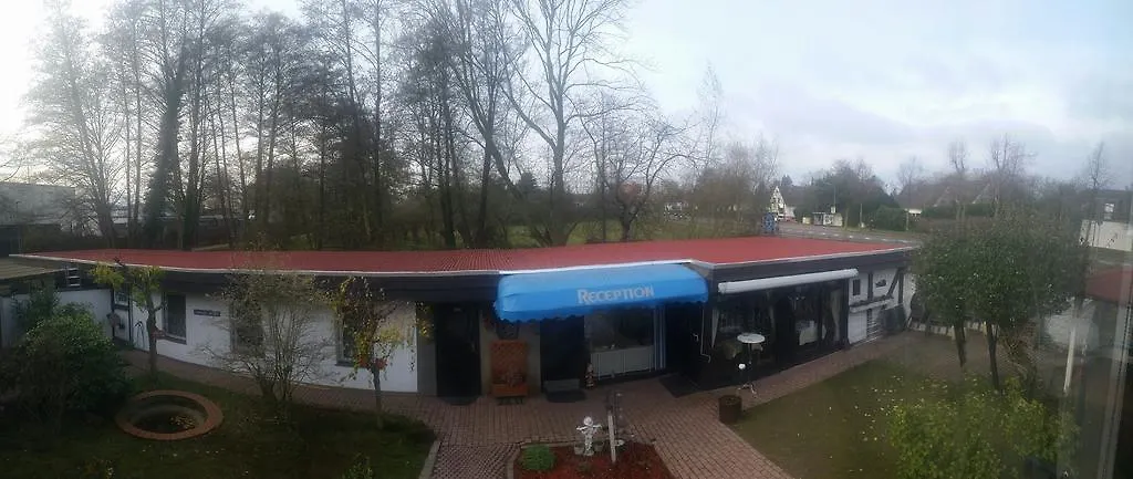 Am Hallenbad Hotel Garni 라팅겐